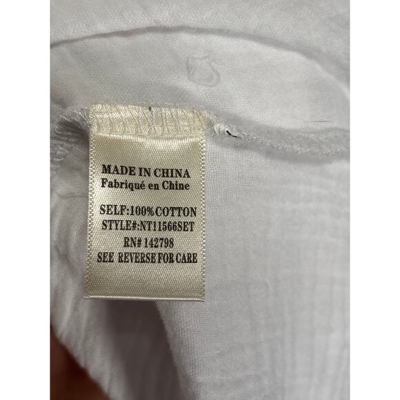 New In White Cotton Gauze V-Neck Top Womens Size Small NWT - Picture 4 of 7